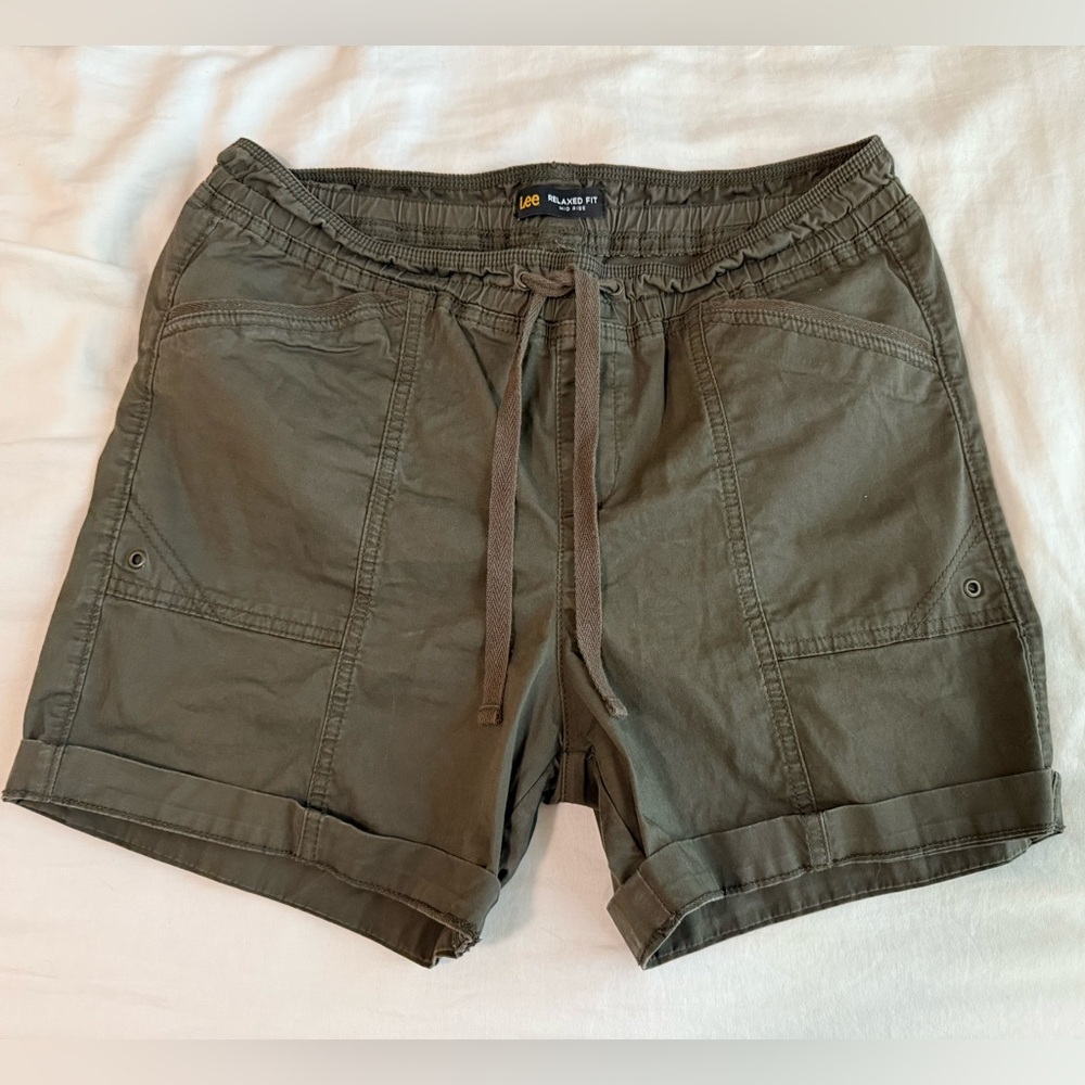 Lee Relaxed Fit Olive Shorts